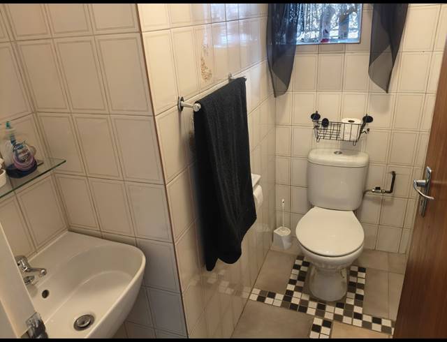 3 BEDROOM APARTMENT FOR SALE IN RUSTENBURG CENTRAL